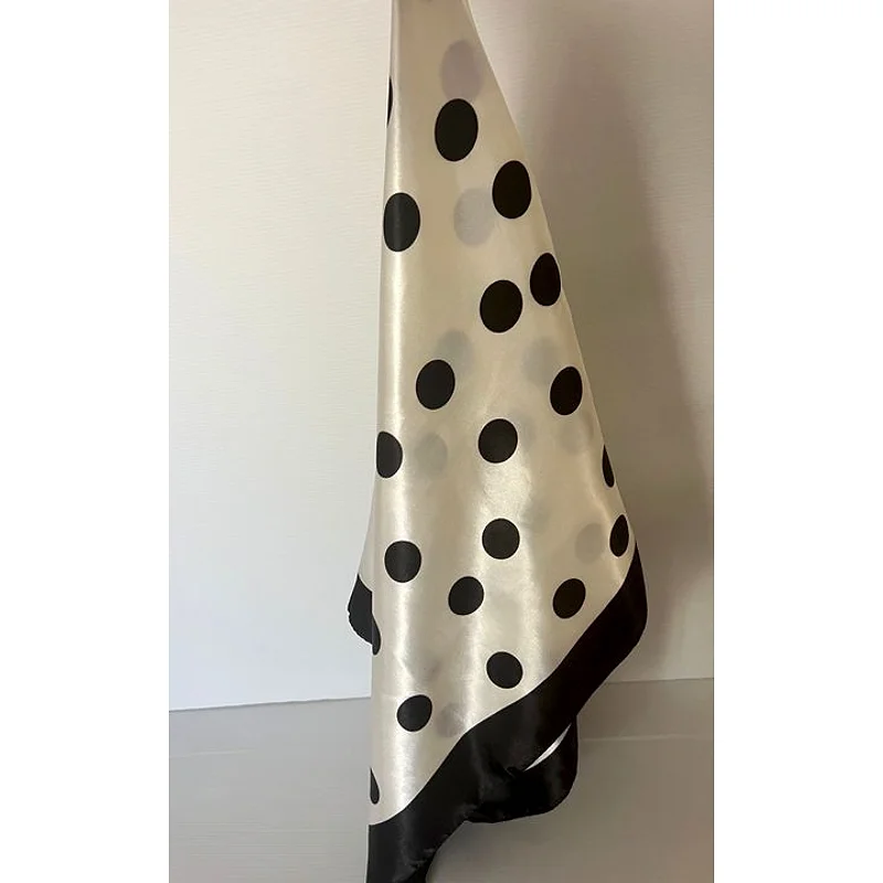 Foulard satiné à pois