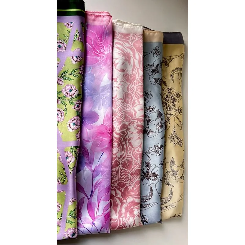 Foulard fleuri