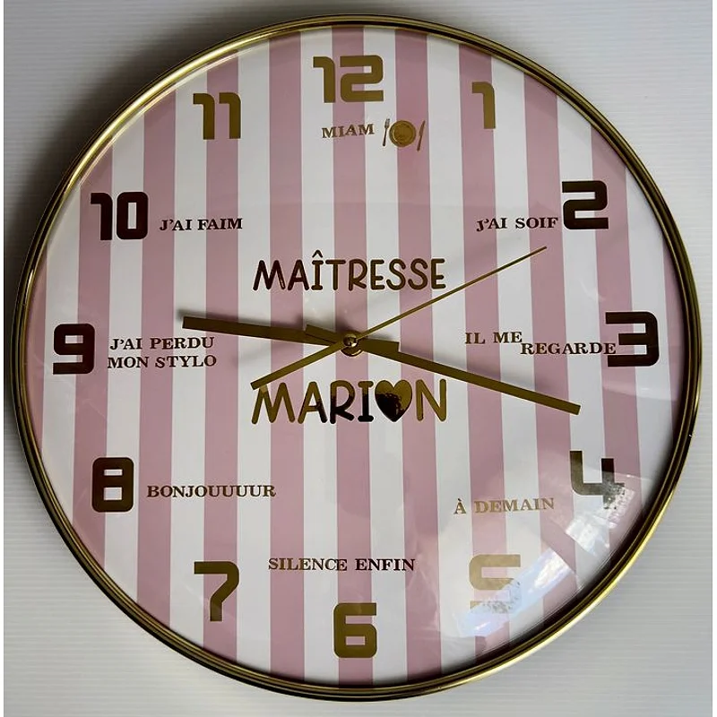 Horloge personnalisée complète 